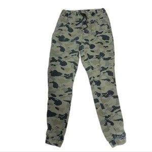 DIVIDED H&M green camouflage pants Size 30